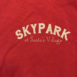 SkyPark at Santa's Village‎ Shirt Mens Small Red Graphic Made in USA T-Shirt